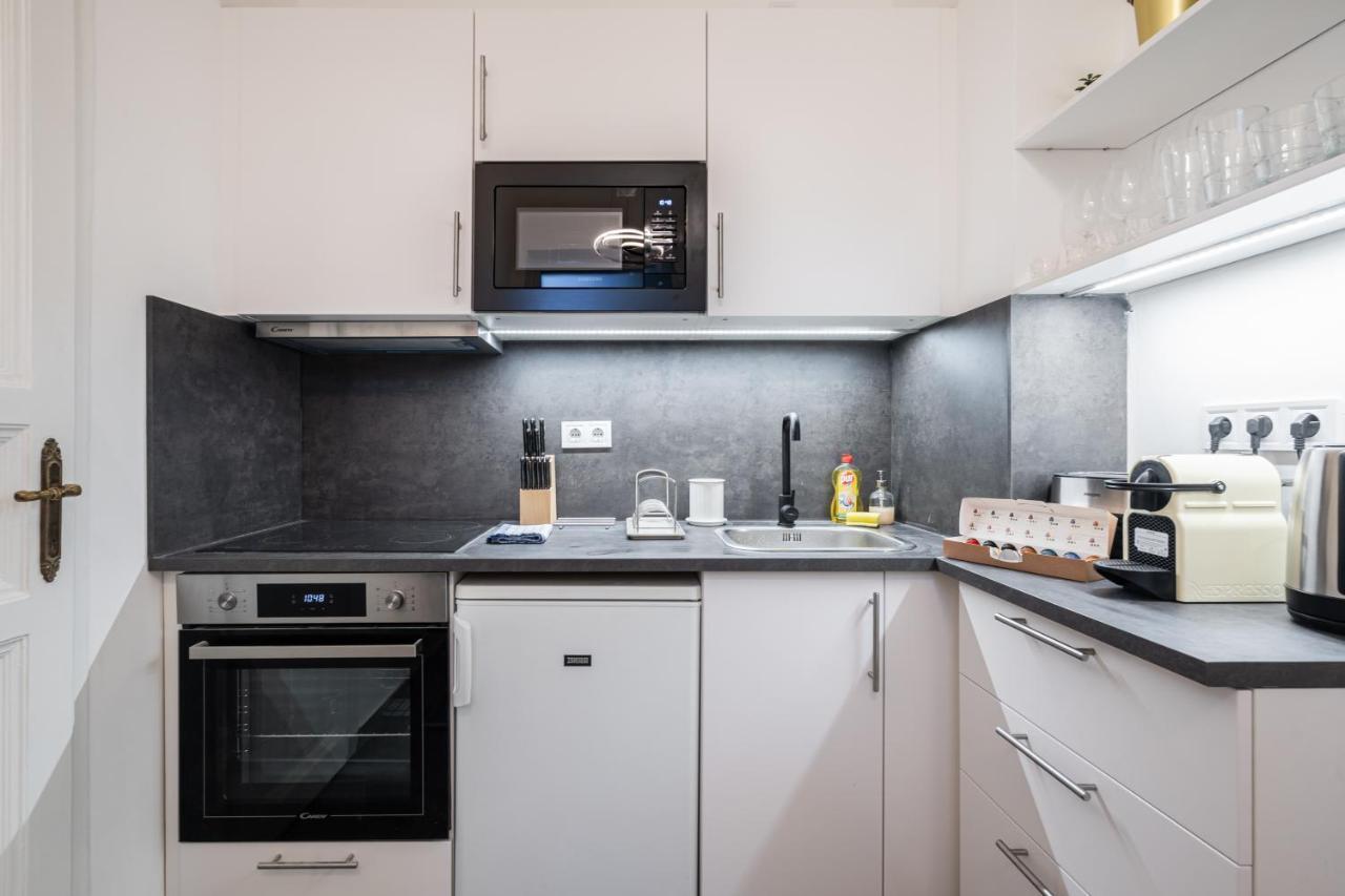 Stellar Dwell Apartment บูดาเปสต์ ภายนอก รูปภาพ